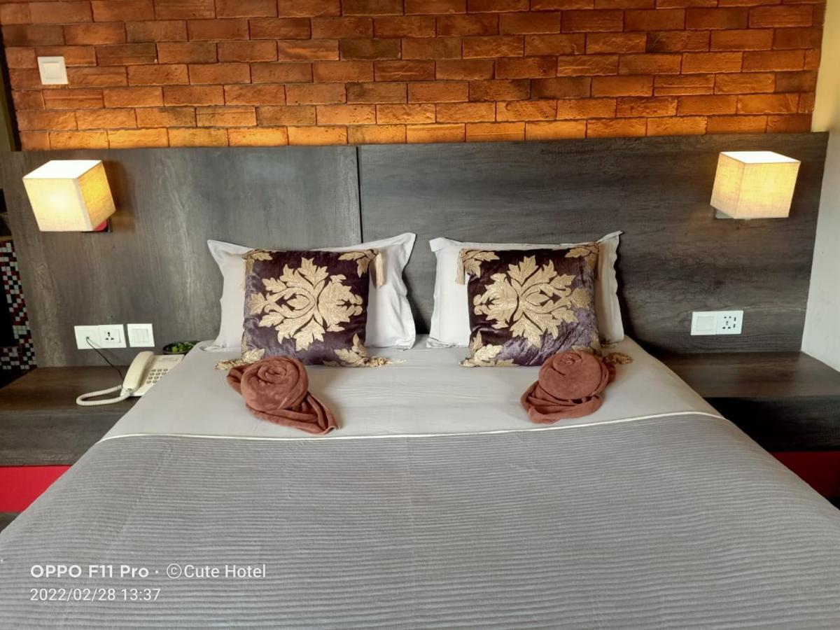 Cute Hotel & Dorms Ipoh Extérieur photo