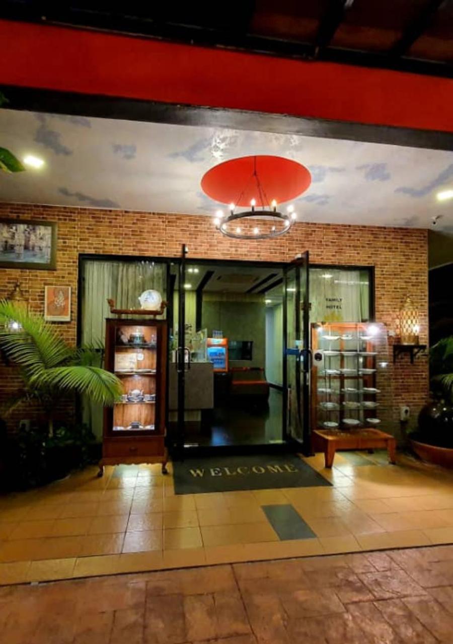 Cute Hotel & Dorms Ipoh Extérieur photo